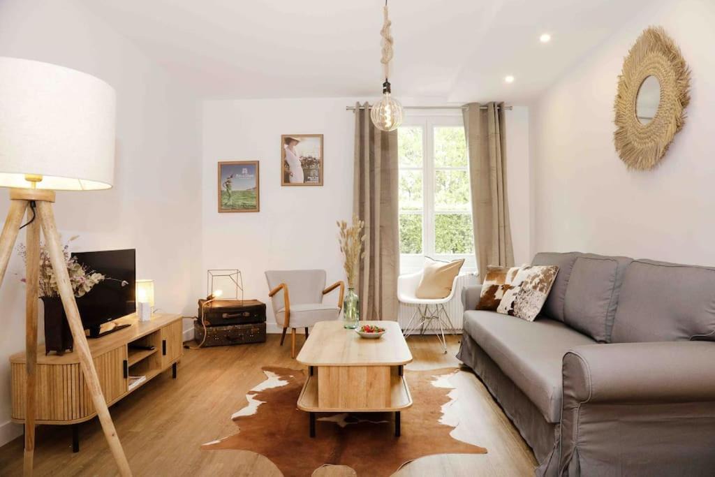 Photo of Others in Chantilly