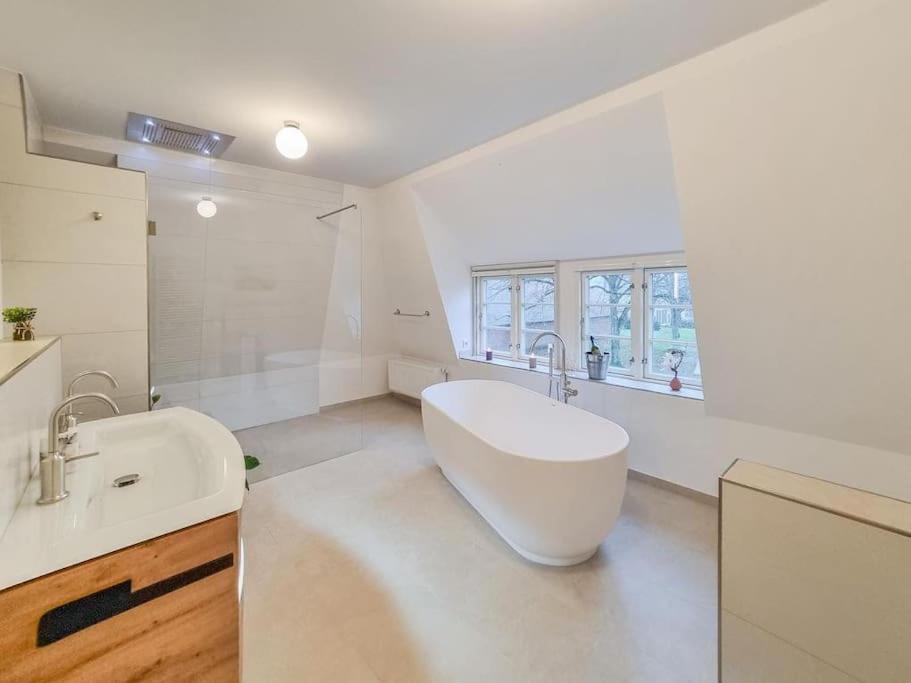 Photo of Bathroom in Waabs