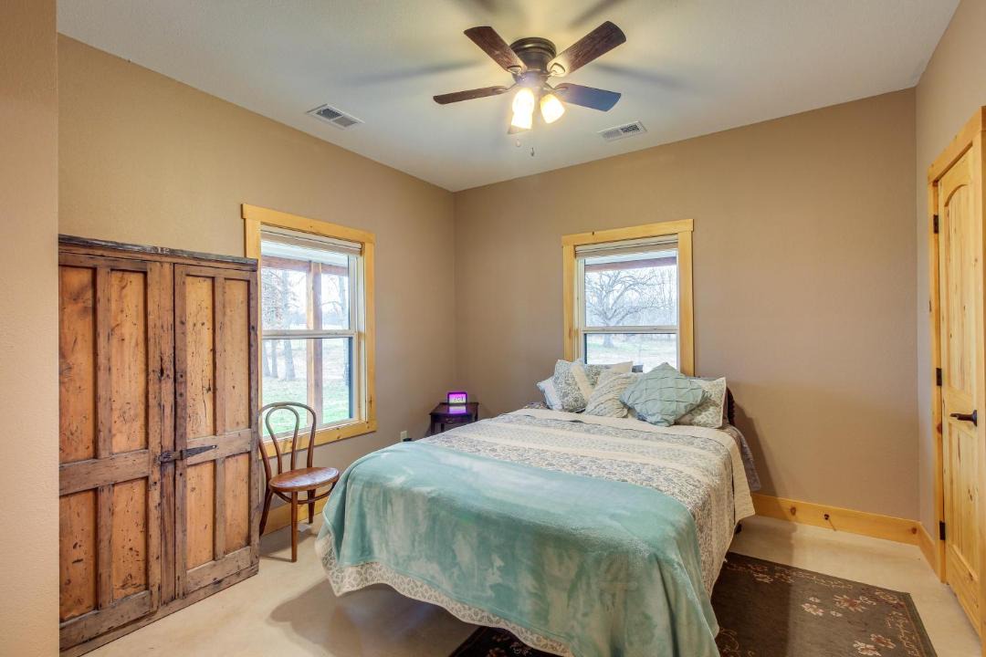 Photo of Bedroom in Drexel