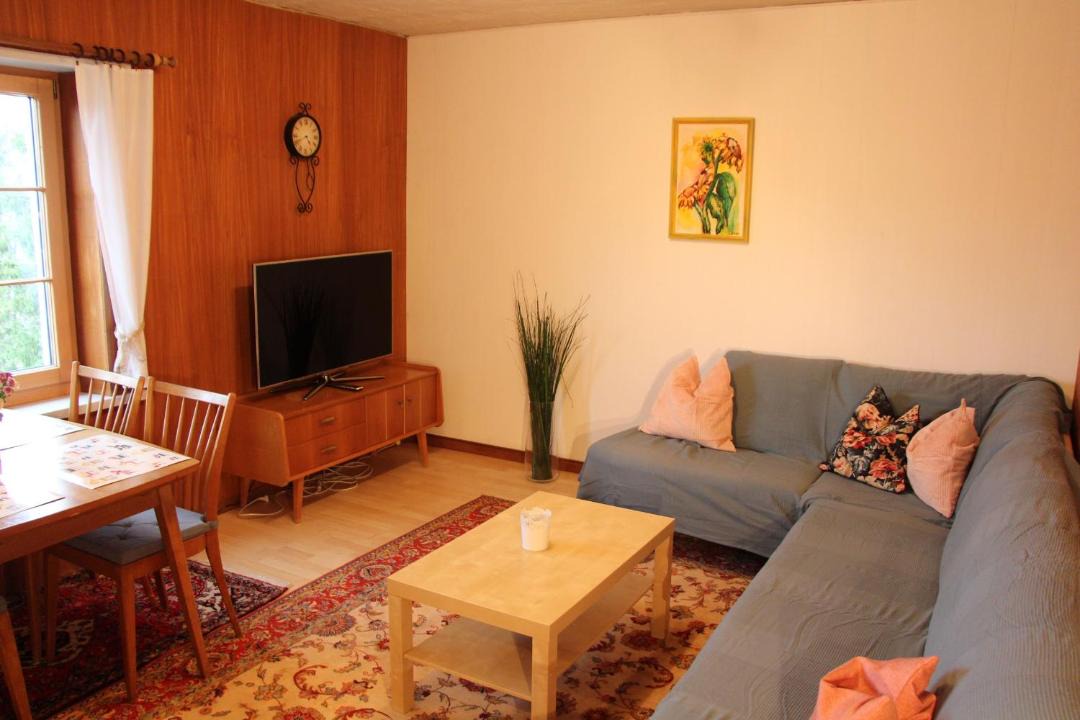 Photo of Others in Quarten