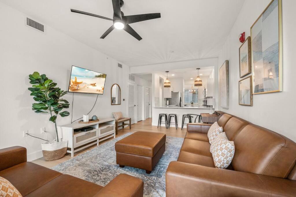 Photo of Livingroom in Naples