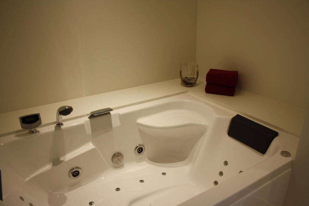 Photo of Bathroom in Chevron