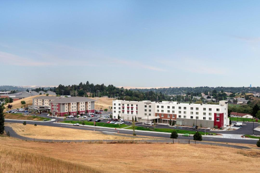 Photo of Others in Pullman