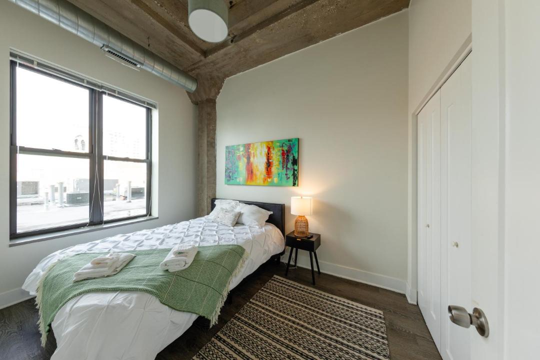Photo of Bedroom in Near South Side