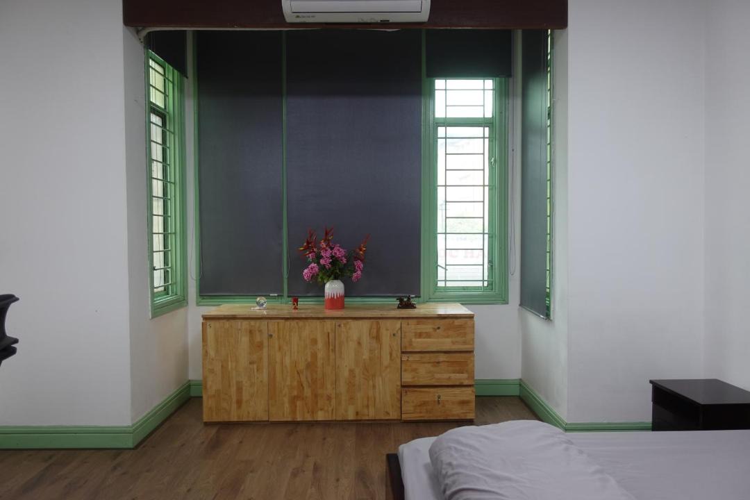 Photo of Others in Van Mieu