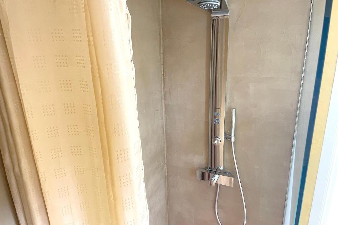 Photo of Bathroom in Roux
