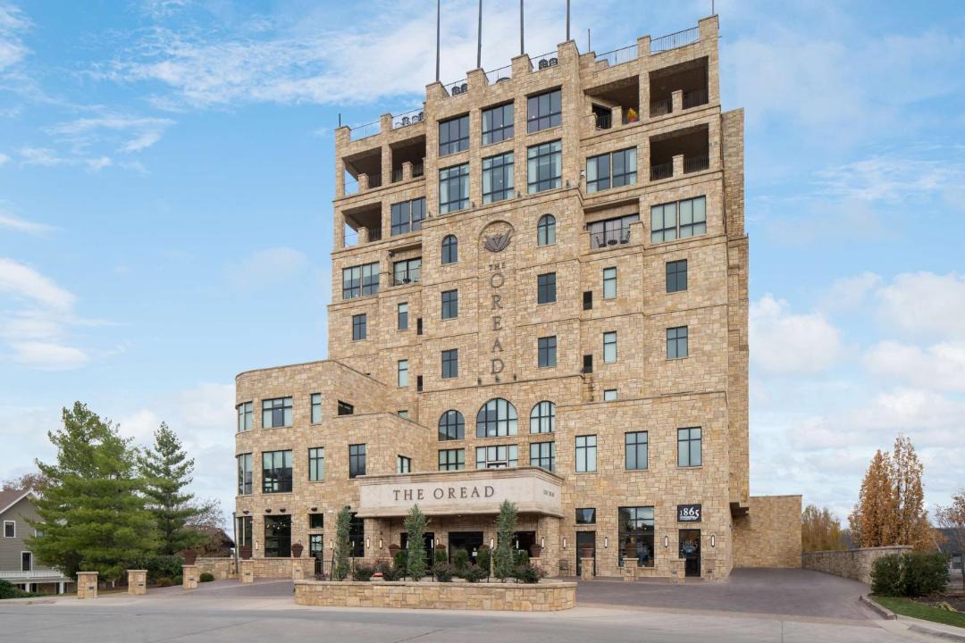 Photo of Others in Oread