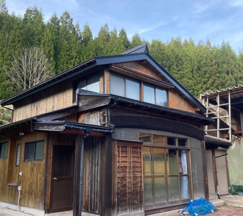 Photo of Buildings in Gujo