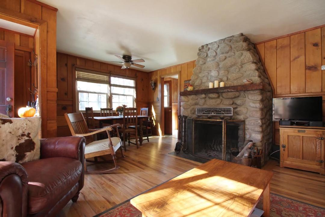 Photo of Livingroom in Idyllwild