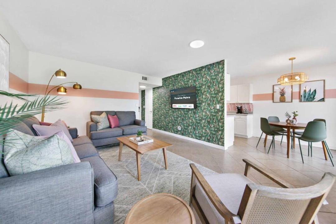 Photo of Livingroom in Whitney Beach