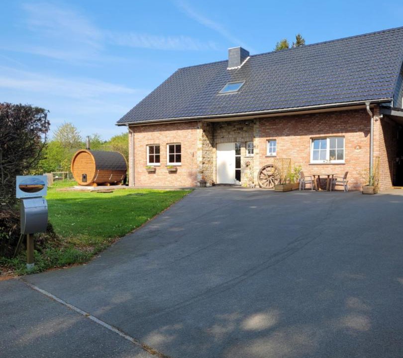 Photo of Buildings in Sourbrodt