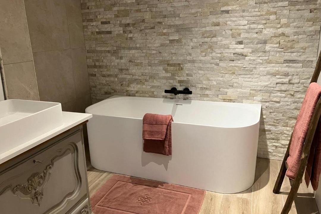 Photo of Bathroom in Binkom