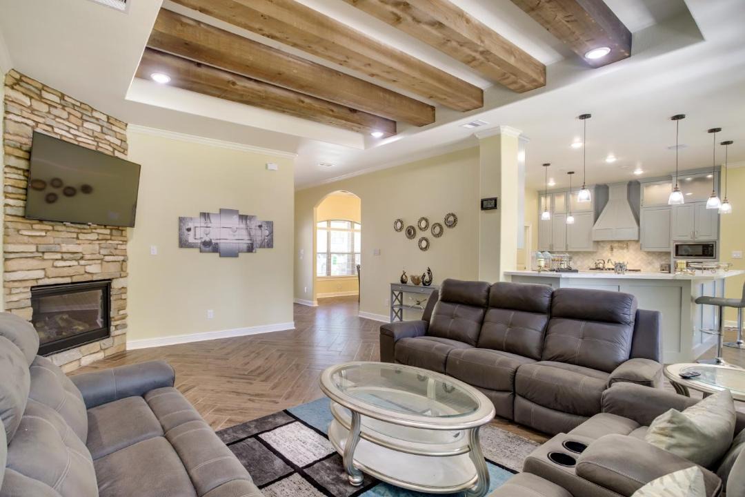 Photo of Livingroom in Tomball