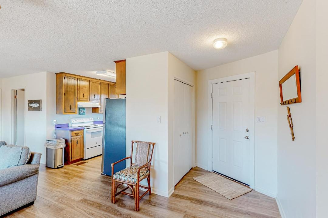 Photo of Livingroom in Surf Side Shores