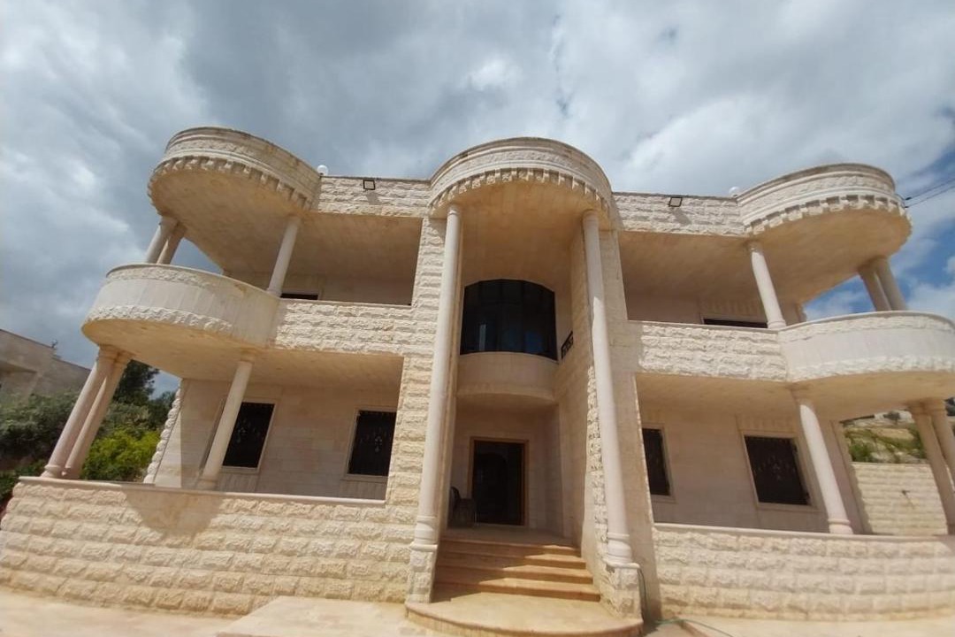 Photo of Buildings in Jerash