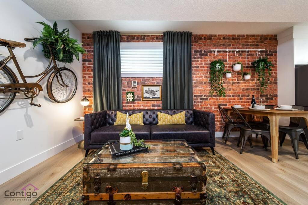 Photo of Livingroom in Jasper Place