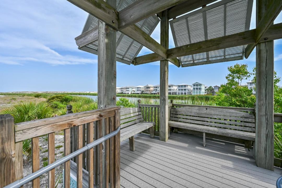 Photo of Patio Balcony in Holiday Isle