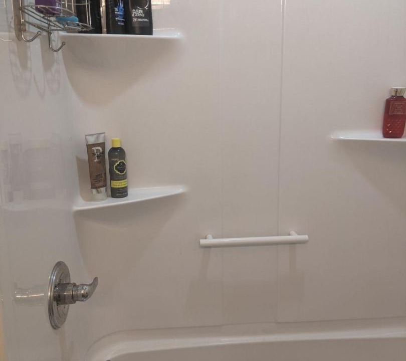 Photo of Bathroom in East Kildonan