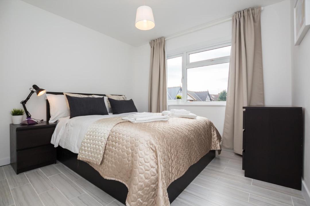 Photo of Bedroom in Ealing