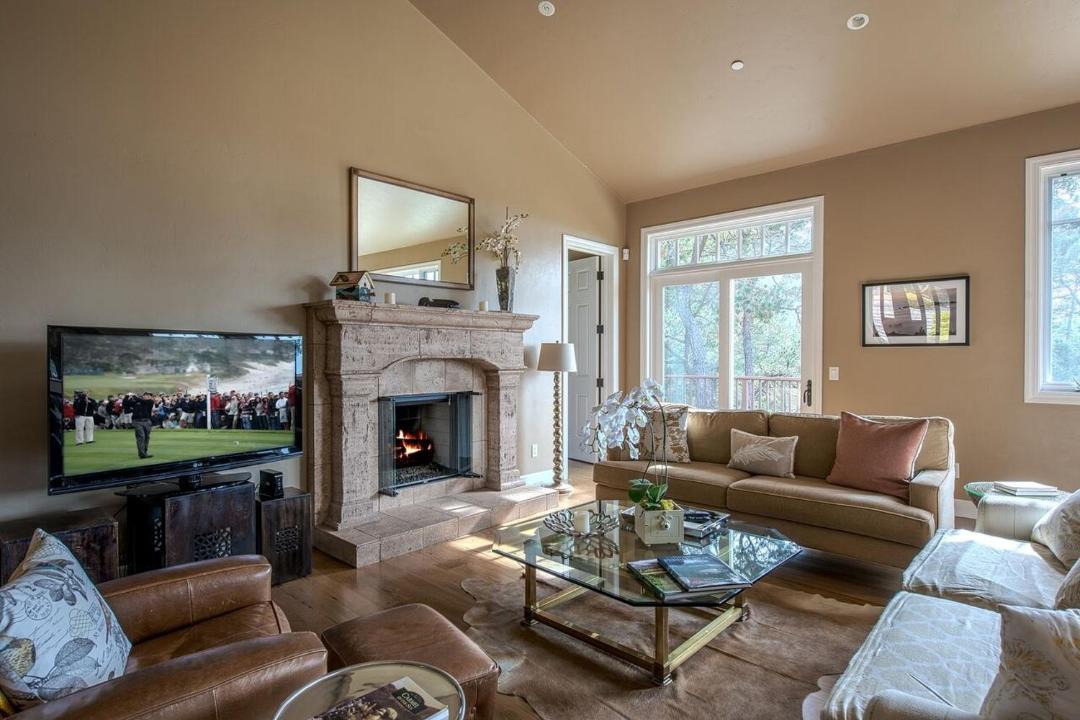 Photo of Livingroom in Carmel Highlands