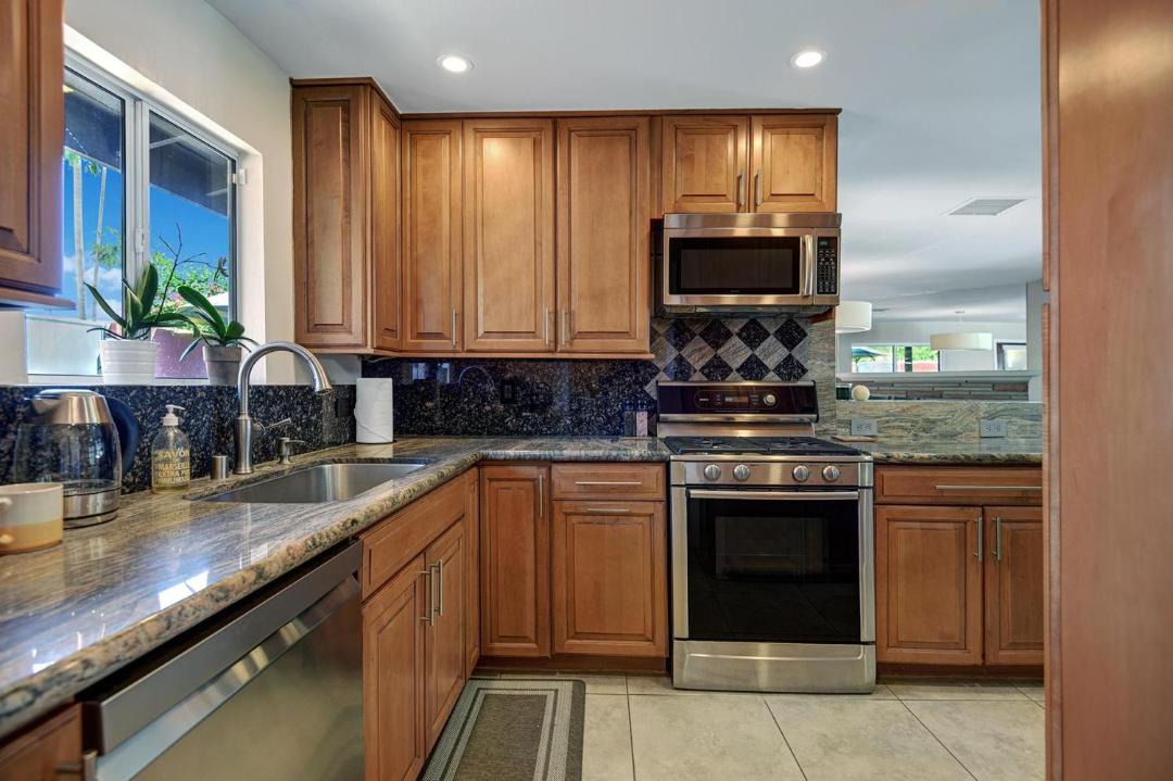 Photo of Kitchen in Tahquitz River Estates