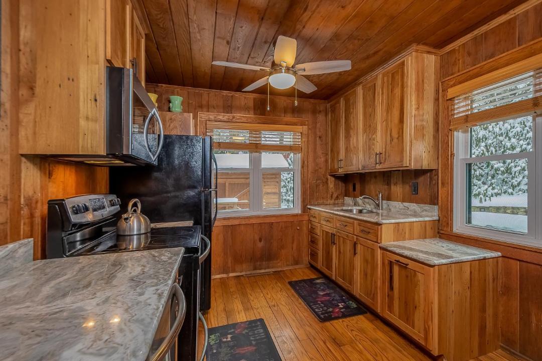 Photo of Kitchen in North Glade Hills