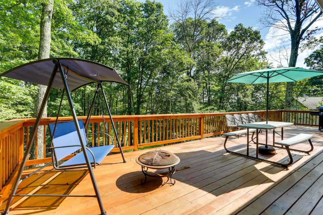 Photo of Patio Balcony in Wallenpaupauk Lake Estates