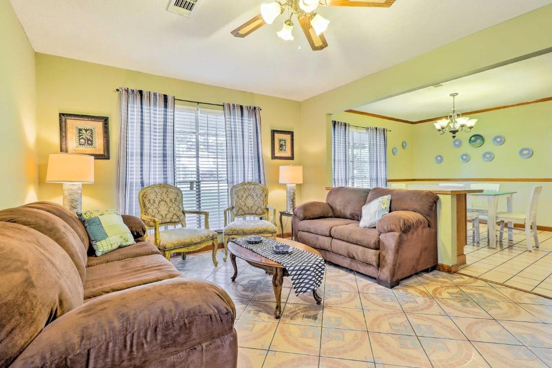 Photo of Livingroom in Long Beach