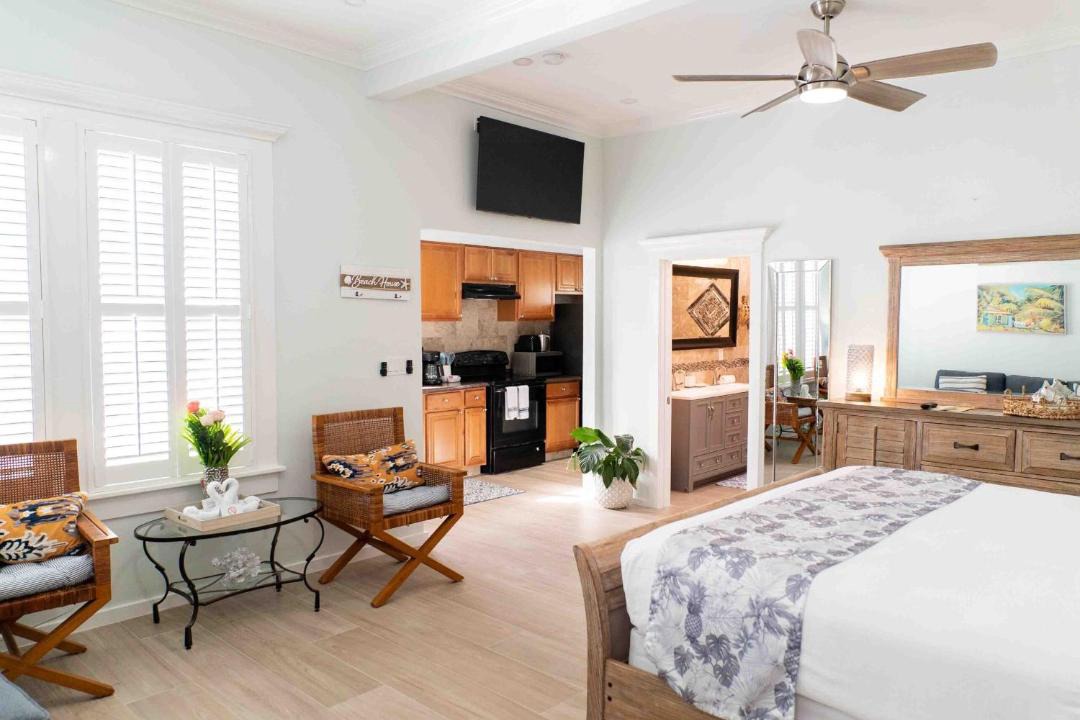 Photo of Bedroom in Uptown - Upper Duval