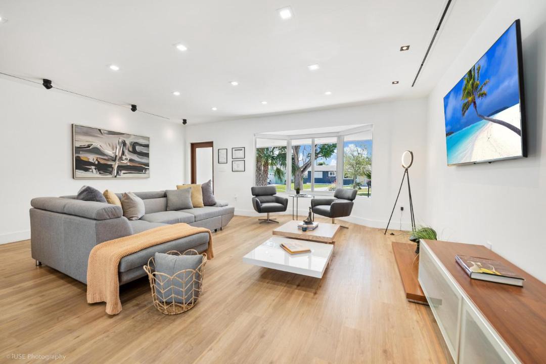 Photo of Livingroom in Cutler Bay