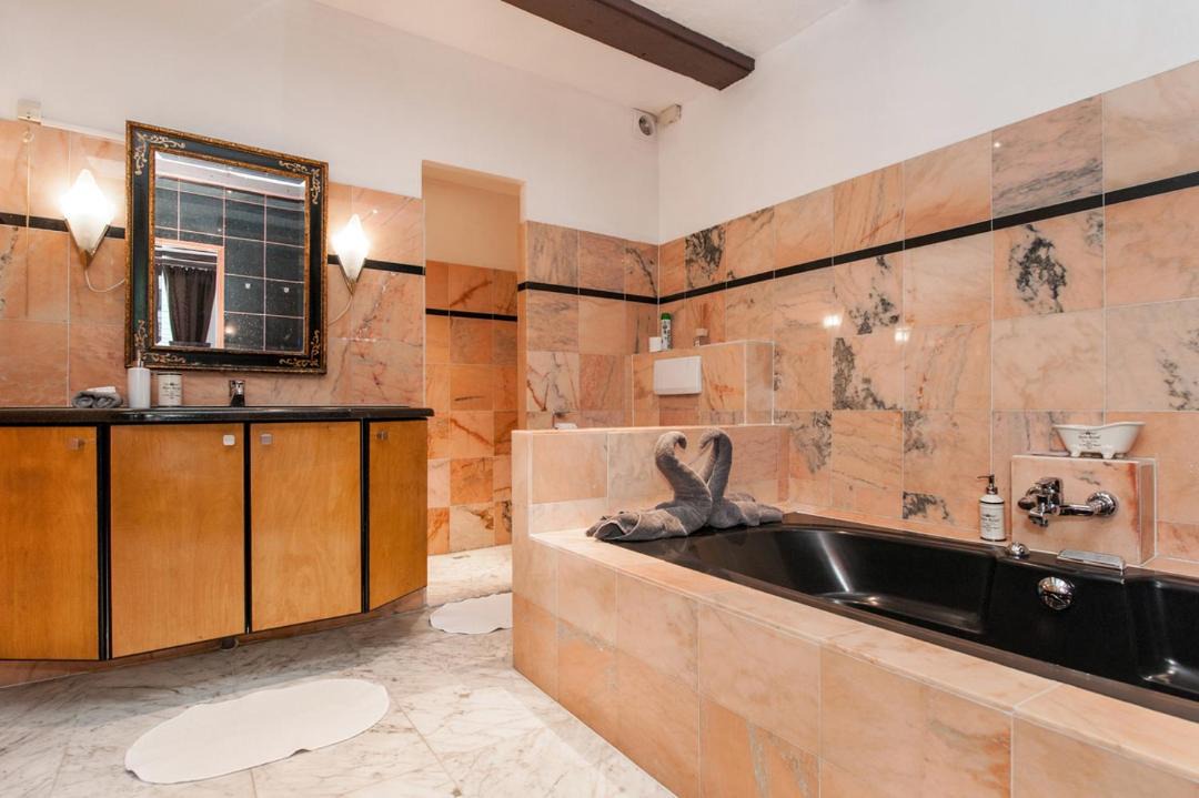 Photo of Bathroom in Burgwallen Nieuwe Zijde
