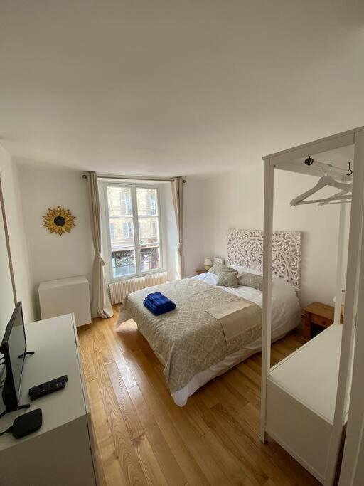 Photo of Bedroom in Notre-Dame