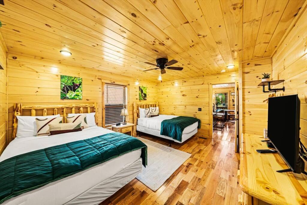 Photo of Others in White Oak Lodge