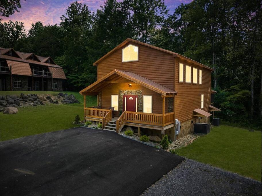 Photo of Others in White Oak Lodge