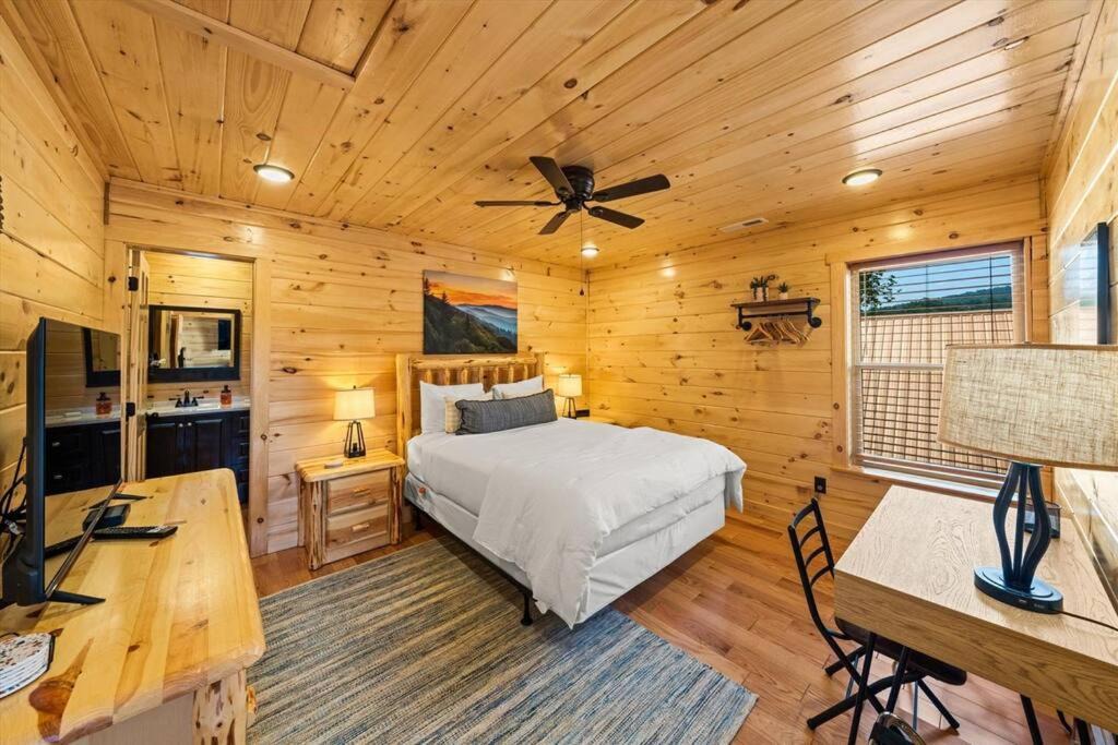Photo of Others in White Oak Lodge