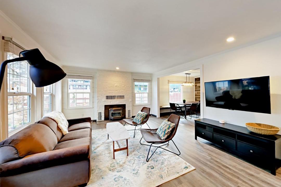 Photo of Livingroom in Lakeside Park