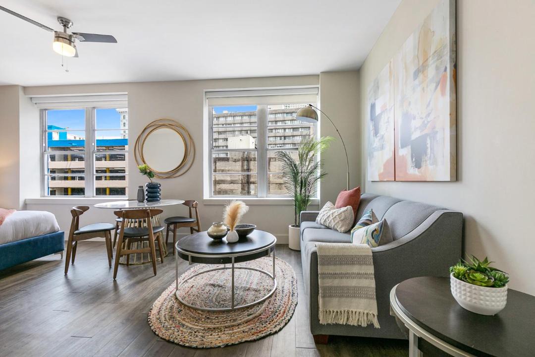 Photo of Livingroom in Central Business District