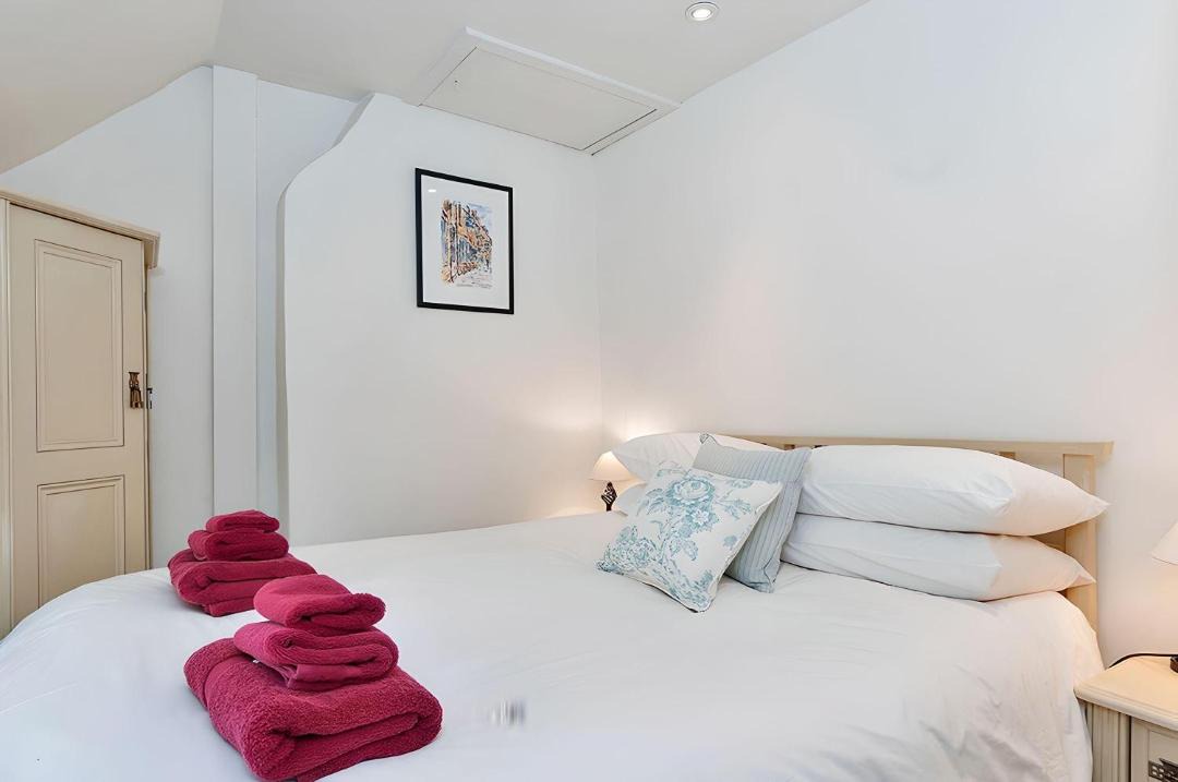 Photo of Bedroom in Chipping Campden