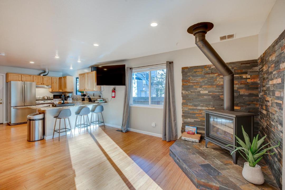Photo of Livingroom in Christmas Valley