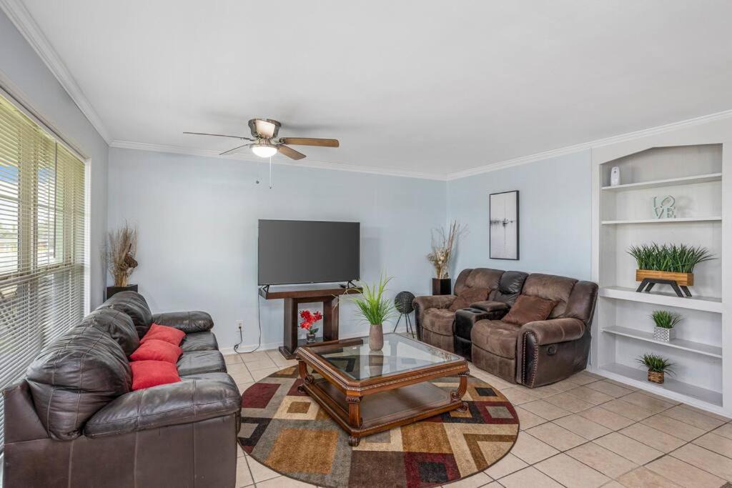 Photo of Livingroom in Iowa