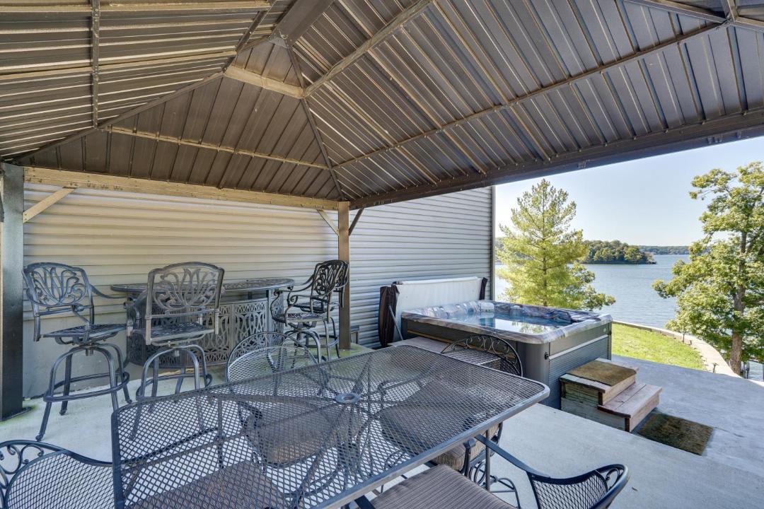 Photo of Patio Balcony in Linn Creek