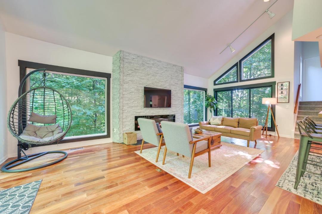 Photo of Livingroom in Birchwood Farms