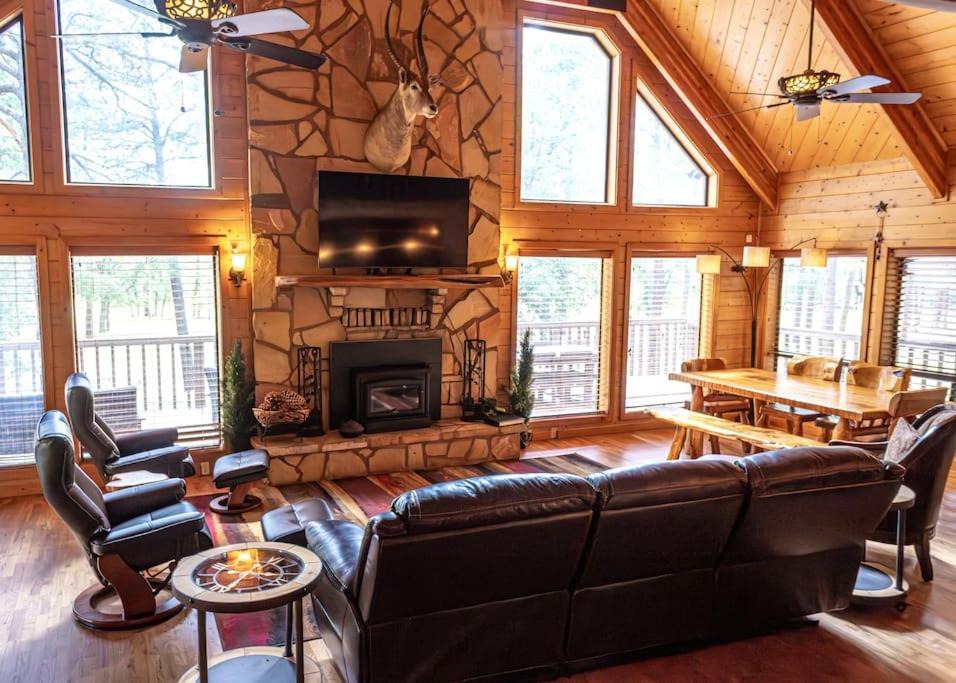 Photo of Livingroom in Clay Springs