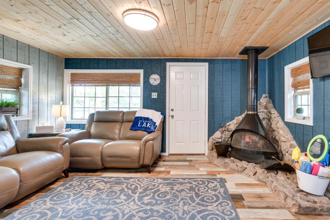 Photo of Livingroom in Kingston
