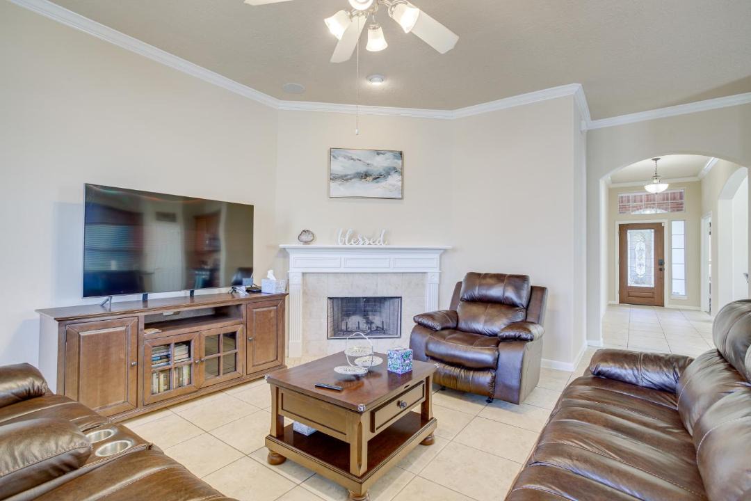 Photo of Livingroom in Spring