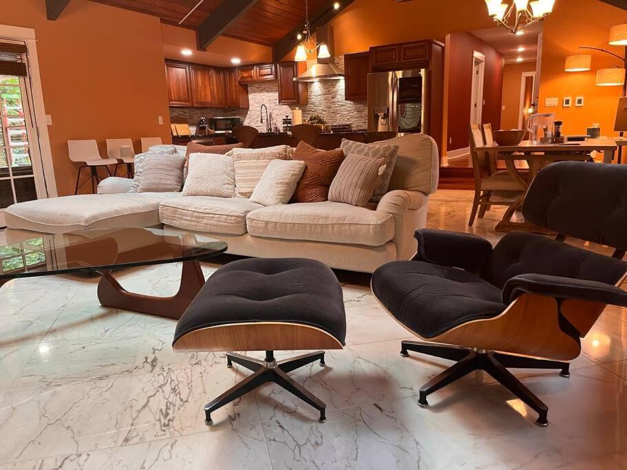 Photo of Livingroom in Portland Heights