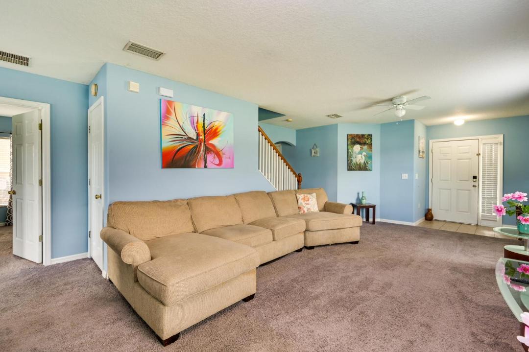 Photo of Livingroom in Wesley Chapel South