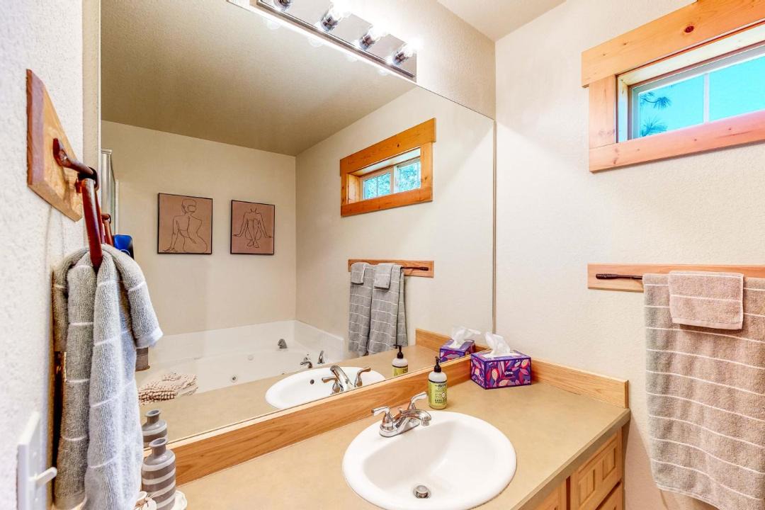 Photo of Bathroom in Klamath Falls
