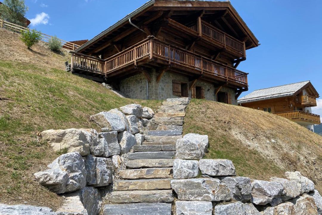 Photo of Buildings in Heremence