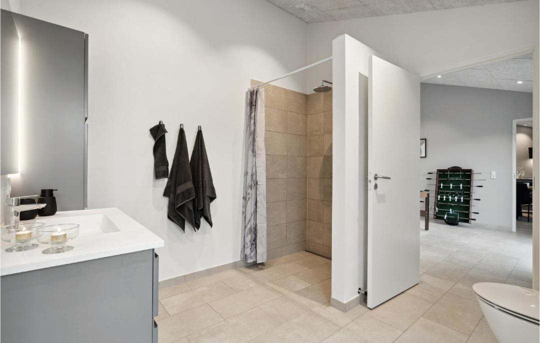 Photo of Bathroom in Skaven Strand